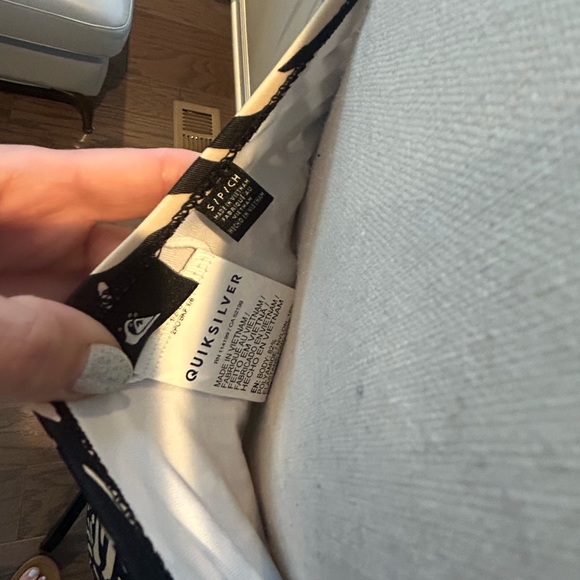 ✨Quiksilver (NWOT) One-piece Swimsuit Size S✨ - Picture 4 of 7